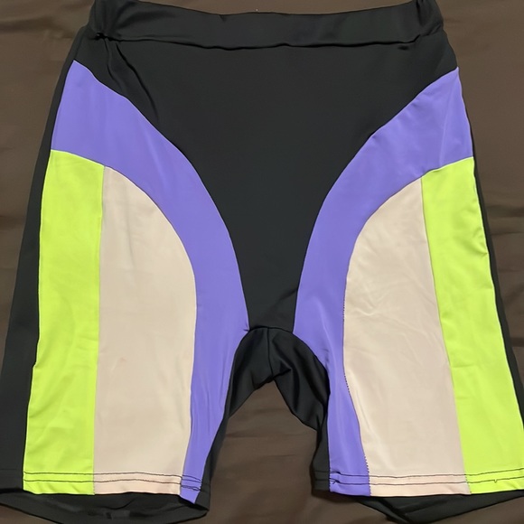 2 piece set 💜🖤 - Picture 4 of 5